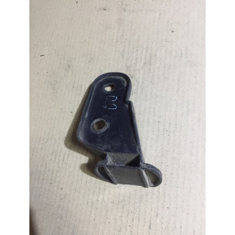 Крепление бампера (кузов и элементы) BMW 3-series E36 51118122577