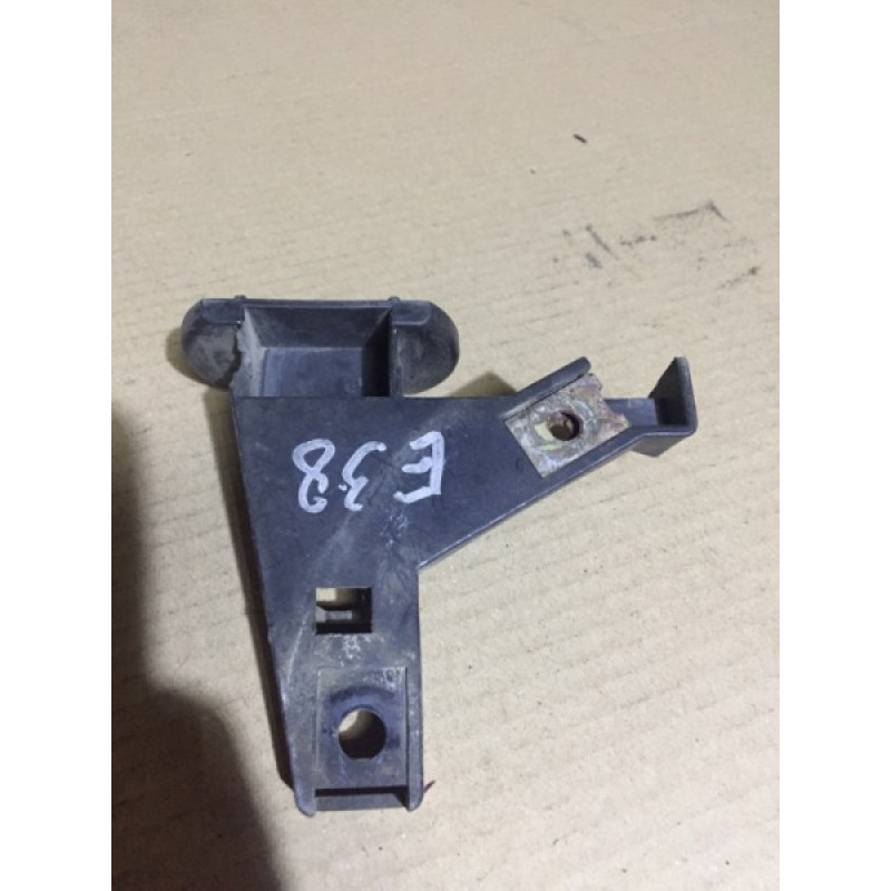 Крепление бампера (кузов и элементы) BMW 7-series E38 1996 M60B40 51118125317