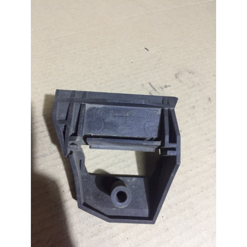 Крепление радиатора (кузов и элементы) BMW 5-series E39 17111737707