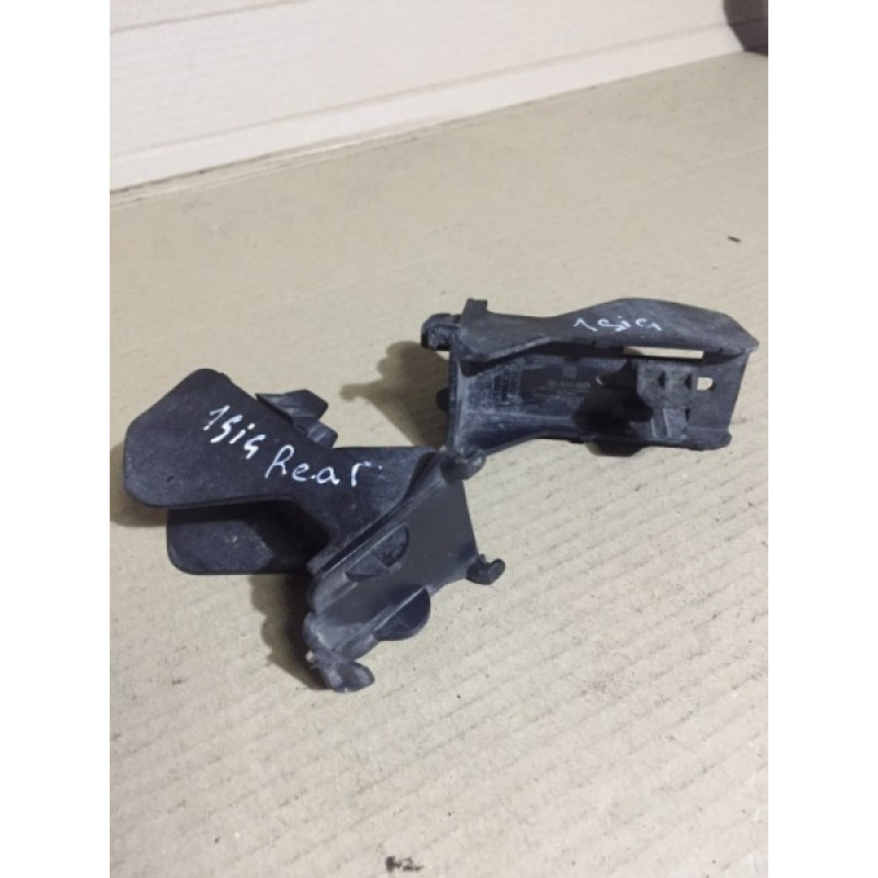 Крепление бампера (кузов и элементы) Opel SIGNUM 1 2006 2.2 YH 24444025