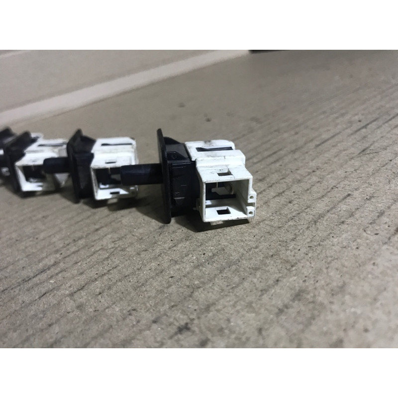 Концевик двери (электрика) Mercedes-Benz C-class W203 1.8 M111.951 A2028209410