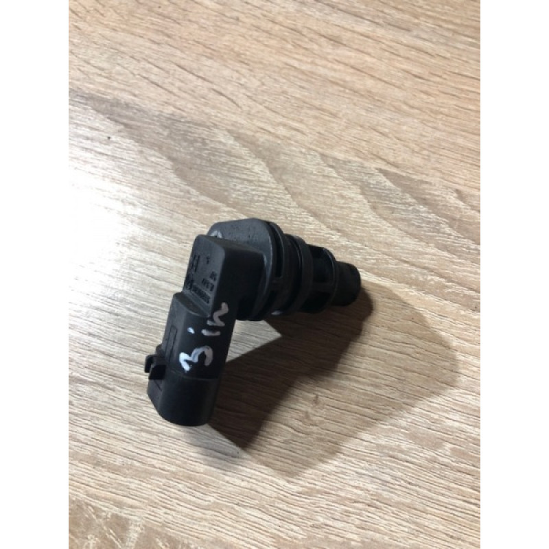 Датчик положения распредвала (электрика двигателя) Opel Insignia A 2009 2.0 DTH 55201876