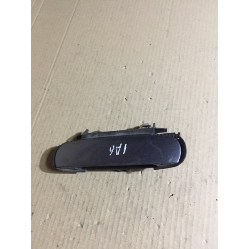 Ручка двери внешняя (кузов и элементы) AUDI A6 C5 2001 2.5 AKE 4B0839885