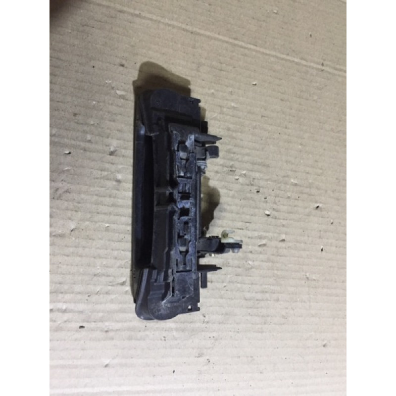 Ручка двери внешняя (кузов и элементы) AUDI A6 C5 2001 2.5 AKE 4B0839205