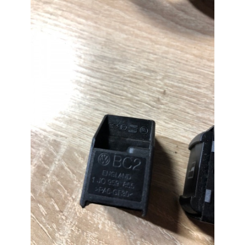 Кнопка стеклоподъемника (электрика / кнопки) Volkswagen Passat B5 2003 2.5 AKN 1j0959855