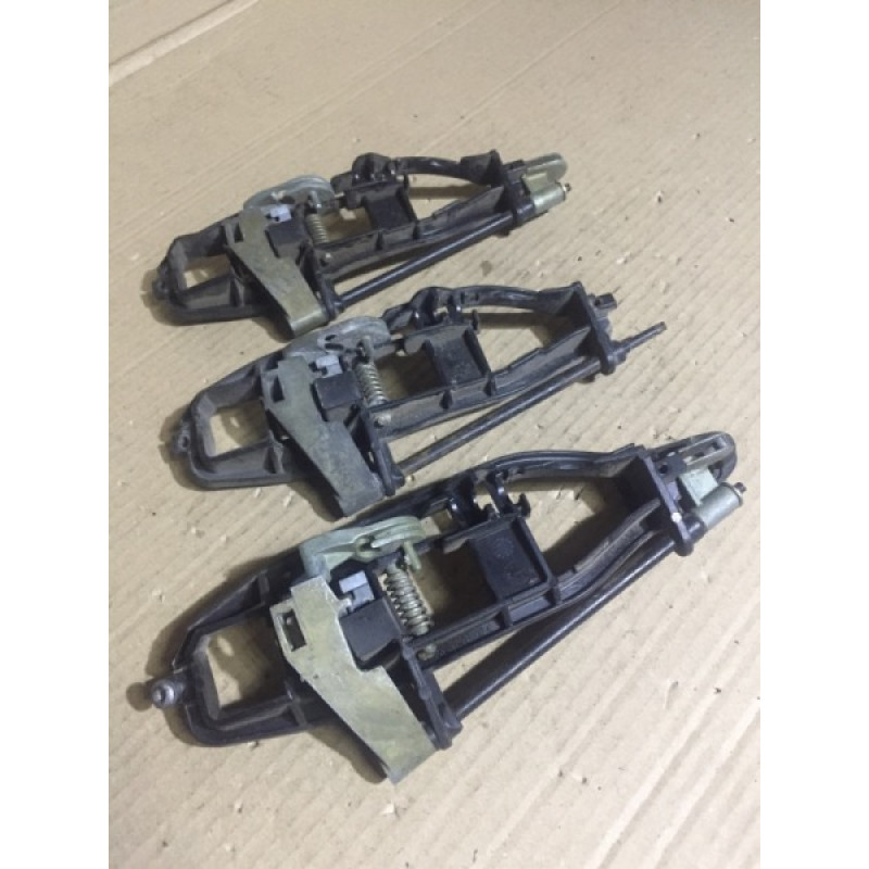 Кронштейн ручки дверей (кузов і елементи) BMW 3-series E46 51218253454