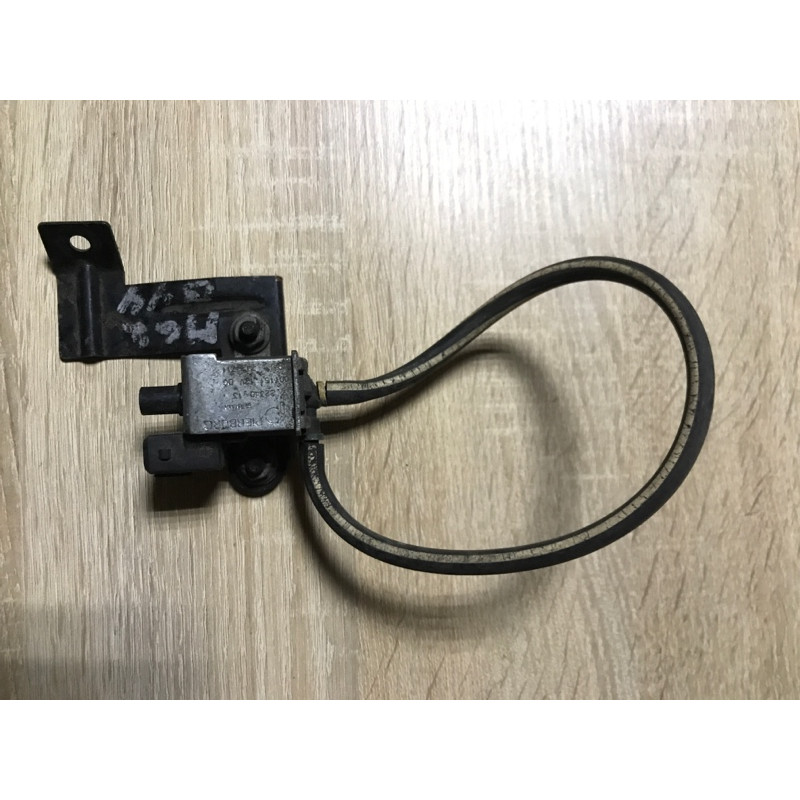 Вакуумный клапан (двигатель и элементы) BMW X5 E53 2003 M62B44 72234013