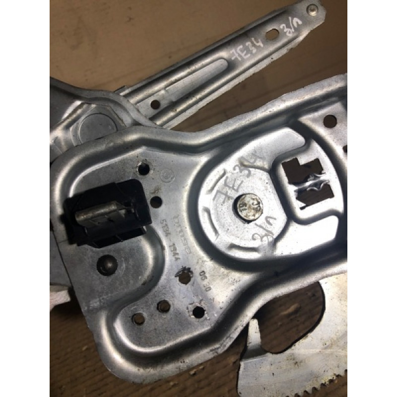 Механизм стеклоподъемника с мотором (кузов и элементы) BMW 5-series E34 1994 M43b18 51341944063