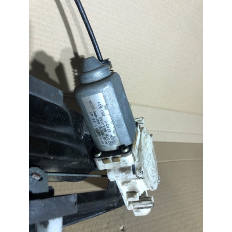 Механизм стеклоподъемника с мотором (кузов и элементы) BMW 5-series E39 2001 M57d30 67628360511