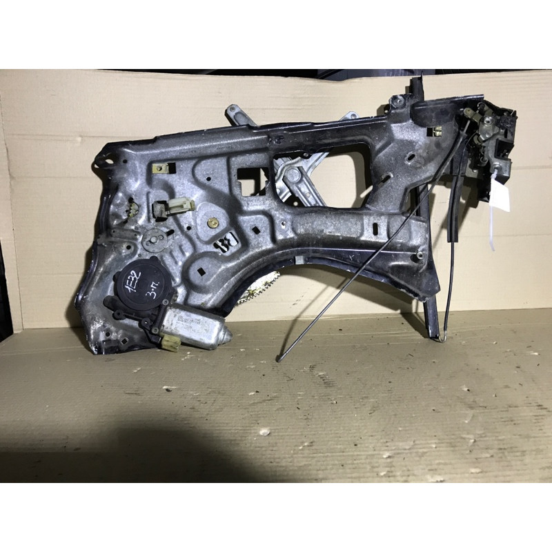 Механизм стеклоподъемника (кузов и элементы) BMW 7-series E32 1990 M70b50 51348147530