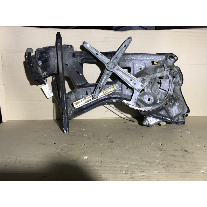 Механизм стеклоподъемника (кузов и элементы) BMW 7-series E32 1990 M70b50 51348147530