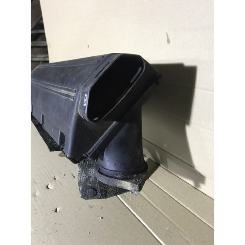 Корпус воздушного фильтра (впускная система) BMW 5-series E34 13712245562