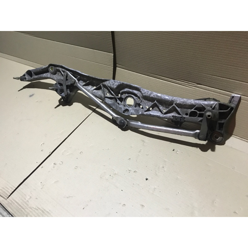 Трапеция дворников (кузов и элементы) BMW 7-series E38 8110205084