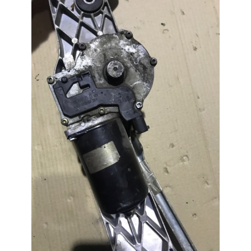 Трапеция дворников (кузов и элементы) BMW 5-series E39 8360601