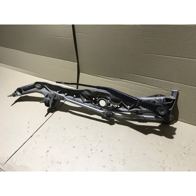 Трапеция дворников (кузов и элементы) BMW 7-series E38 8110205084