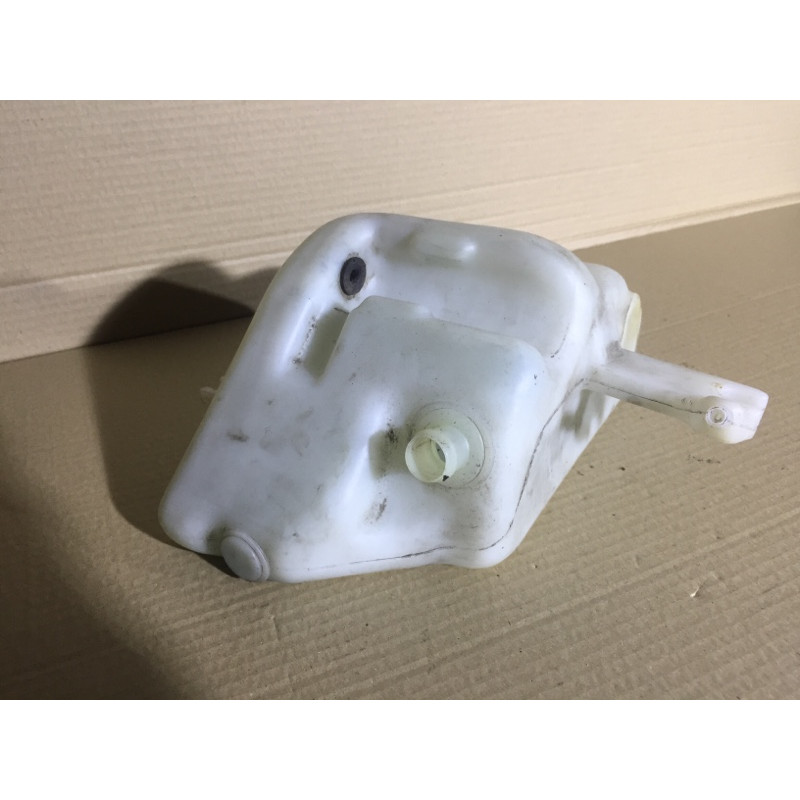 Бачок омывателя (кузов и элементы) BMW 5-series E34 1994 M51d25 61681391805