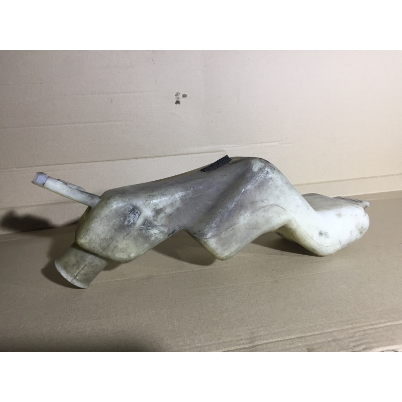 Бачок омывателя (кузов и элементы) BMW 5-series E34 61661378612