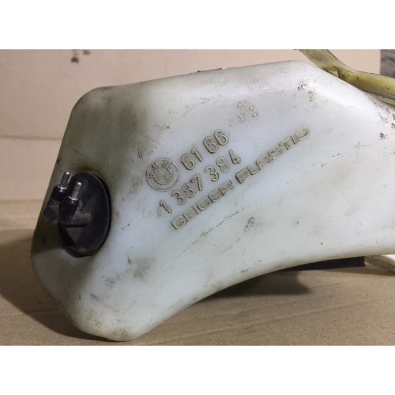 Бачок омывателя (кузов и элементы) BMW 3-series E36 61661387384