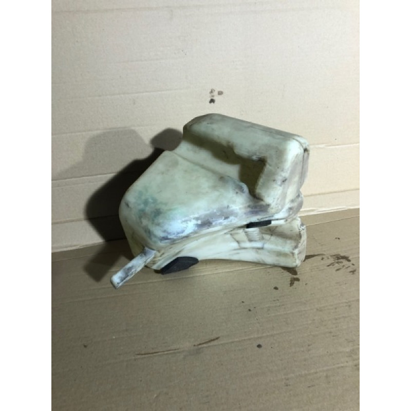 Бачок омывателя (кузов и элементы) BMW 3-series E36 1996 M43b16 61678360748