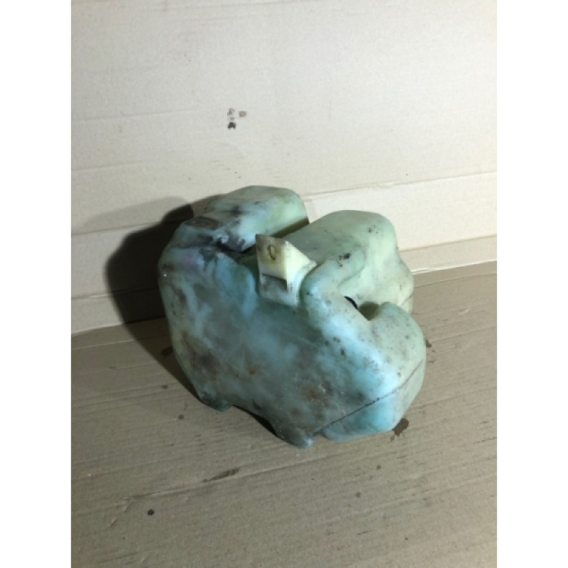 Бачок омывателя (кузов и элементы) BMW 3-series E30 M21d24 1375570