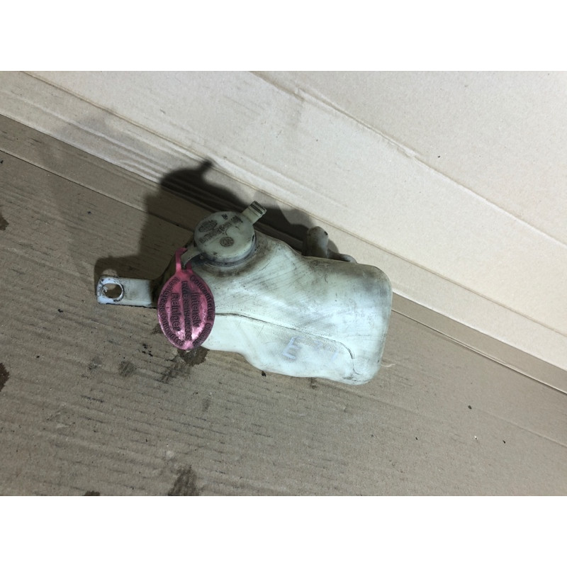 Бачок омывателя (кузов и элементы) BMW 5-series E39 61668361443