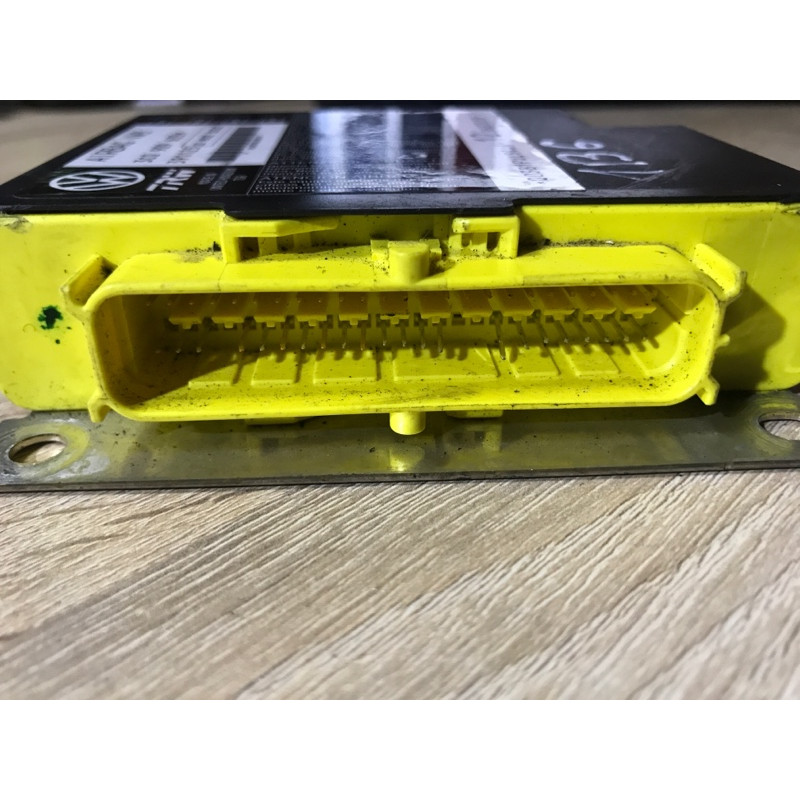 Блок управления airbag (airbag/безопасность) Volkswagen Passat B6 2008 2.0 BKP 3C0909605M