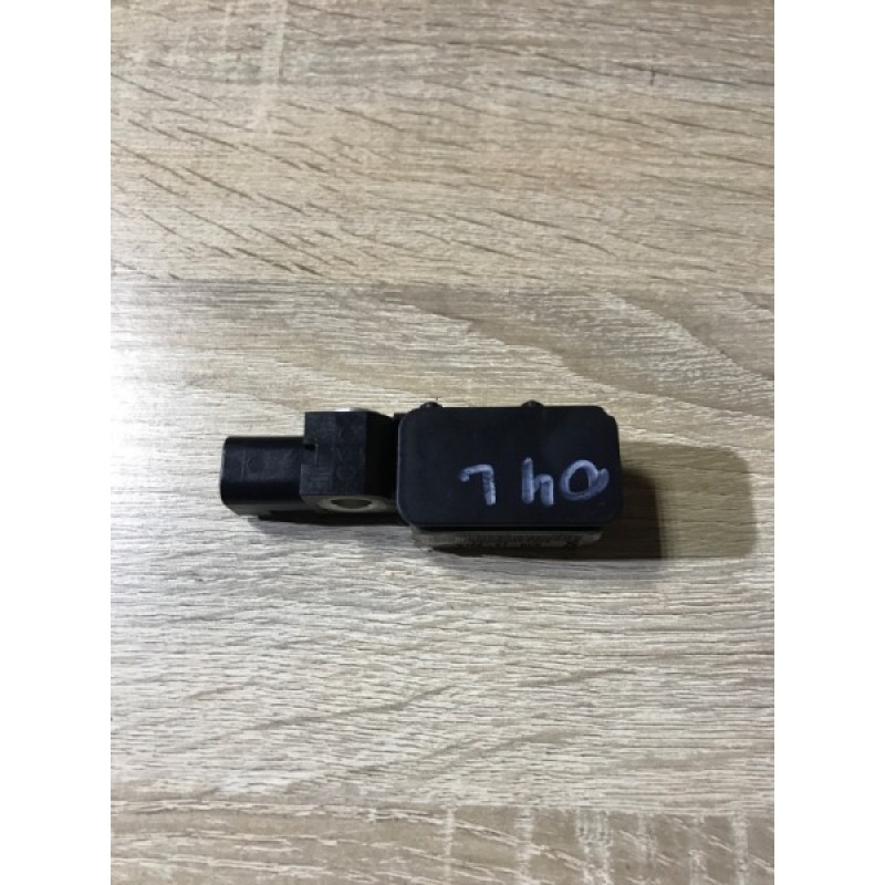 Датчик удара (электрика / датчики) Mazda 6 GG 2002 2.0 RF5 GJ6A57KC0