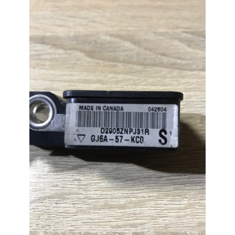 Датчик удара (электрика / датчики) Mazda 6 GG 2002 2.0 RF5 GJ6A57KC0