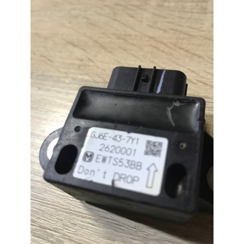 Датчик поперечного ускорения (ESP) (электрика / датчики) Mazda 6 GG 2004 2.0 RF5 GJ6E437Y1