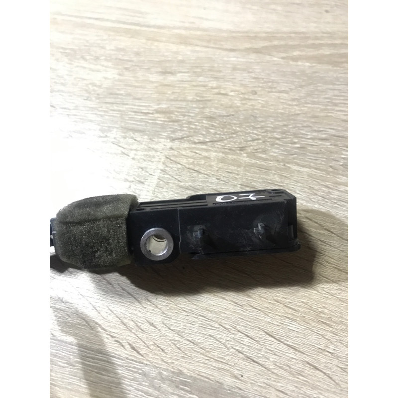 Датчик удара (электрика / датчики) Mazda 6 GG 2004 2.0 RF5 GJ6A57KC0