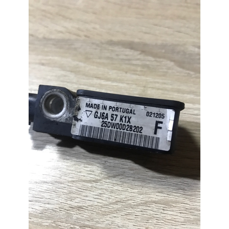 Датчик удара (электрика / датчики) Mazda 6 GG 2004 2.0 RF5 GJ6A57K1X