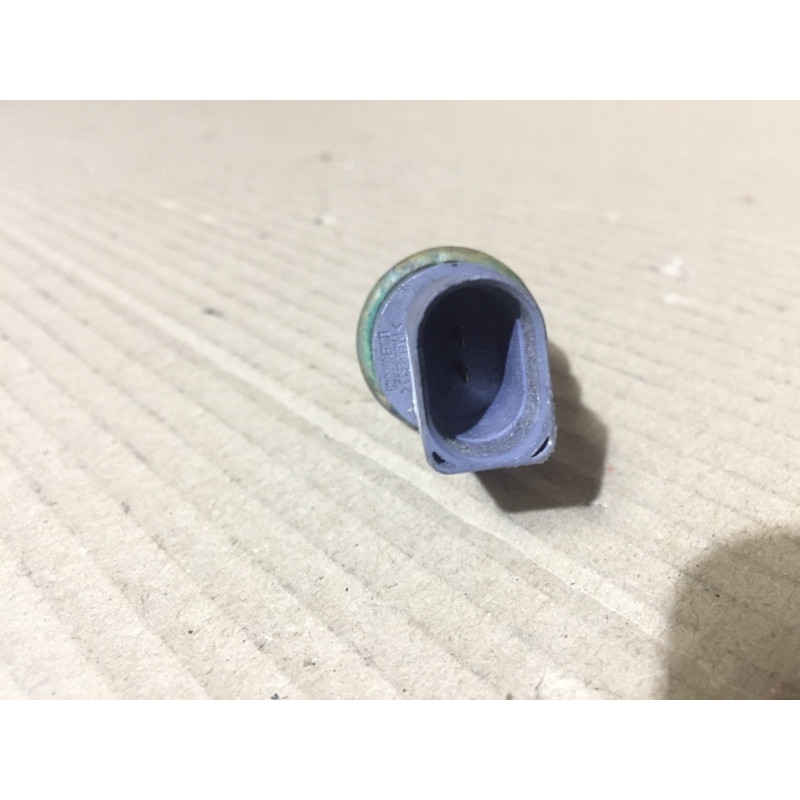 Датчик температуры (электрика / датчики) AUDI A4 B6 2003 2.0 ALT 06A319501