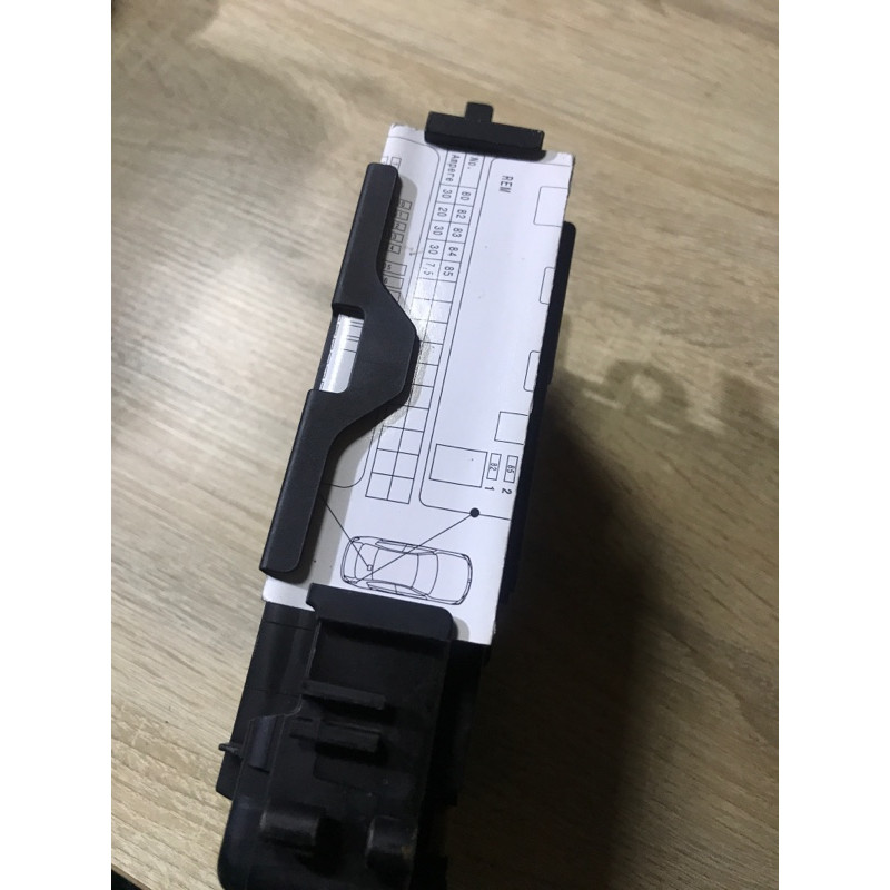 Блок предохранителей (электрика) BMW 3-series F30 2013 N26B20 6114926111003