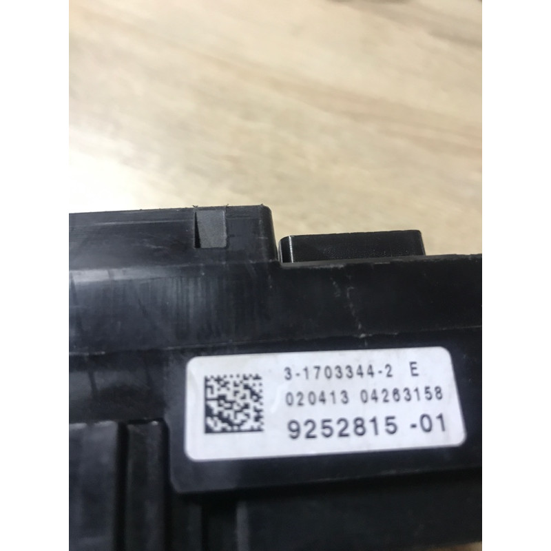 Блок предохранителей (электрика) BMW 5-series F10 2013 N47D20 61 14 9 252 815