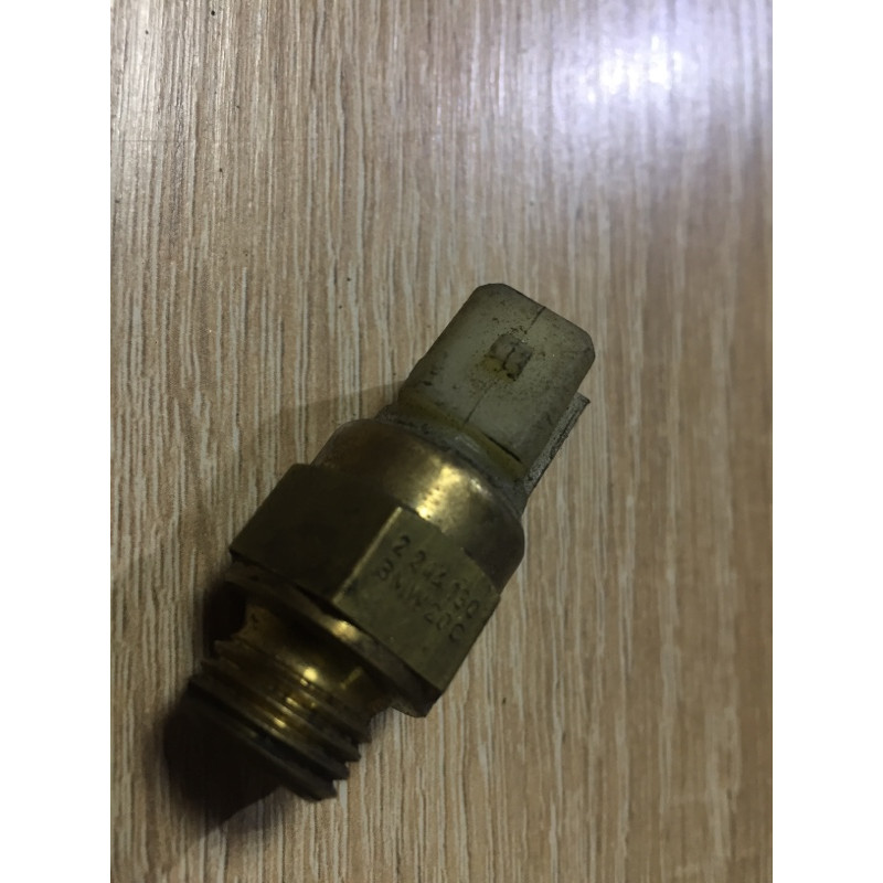 Датчик температуры охлаждающей жидкости (электрика / датчики) BMW 5-series E39 1999 M51d25 12632244130