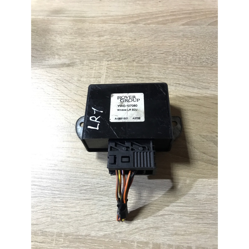 Блок управления стеклоподъемниками (электрика / блок управления) LAND ROVER FREELANDER L314 1999 1.8B YWC107080