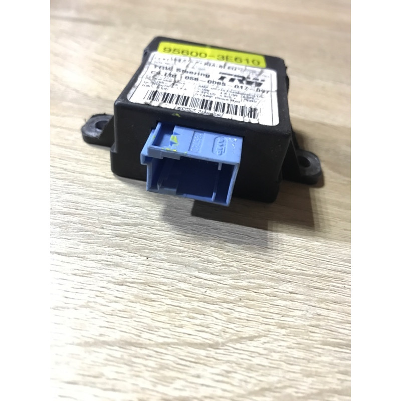 Блок управления центральным замком (электрика / блок управления) KIA Sorento BL 2005 2.5 CRDI 956003E610