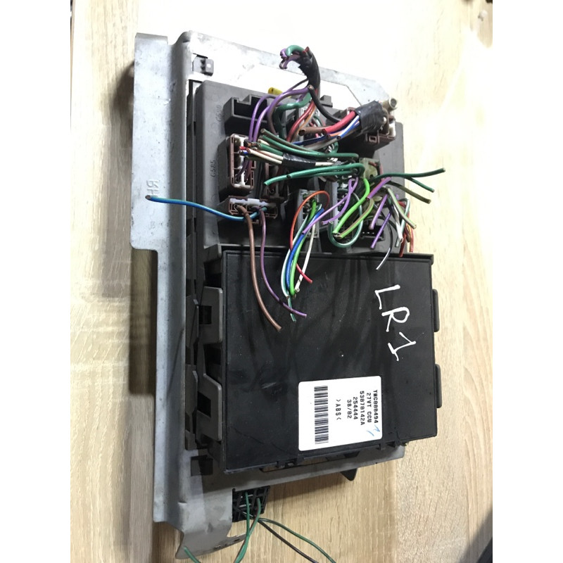 Блок предохранителей (электрика) LAND ROVER FREELANDER L314 1999 1.8B YWC000494