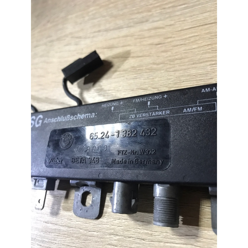 Усилитель антенны (электрика) BMW 7-series E32 1990 M70b50 65241382432