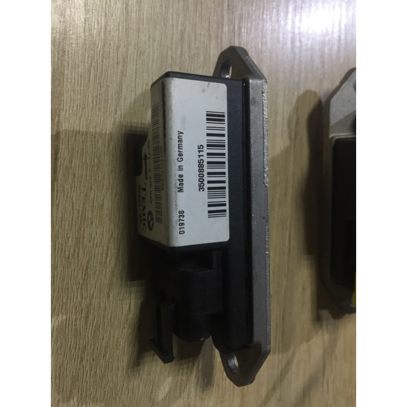 Датчик удара (электрика / датчики) BMW 7-series E38 65778375643