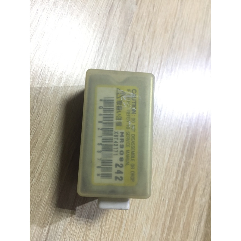 Датчик удару (електрика / датчики) Mitsubishi Galant 8 2.4GDI MR309242