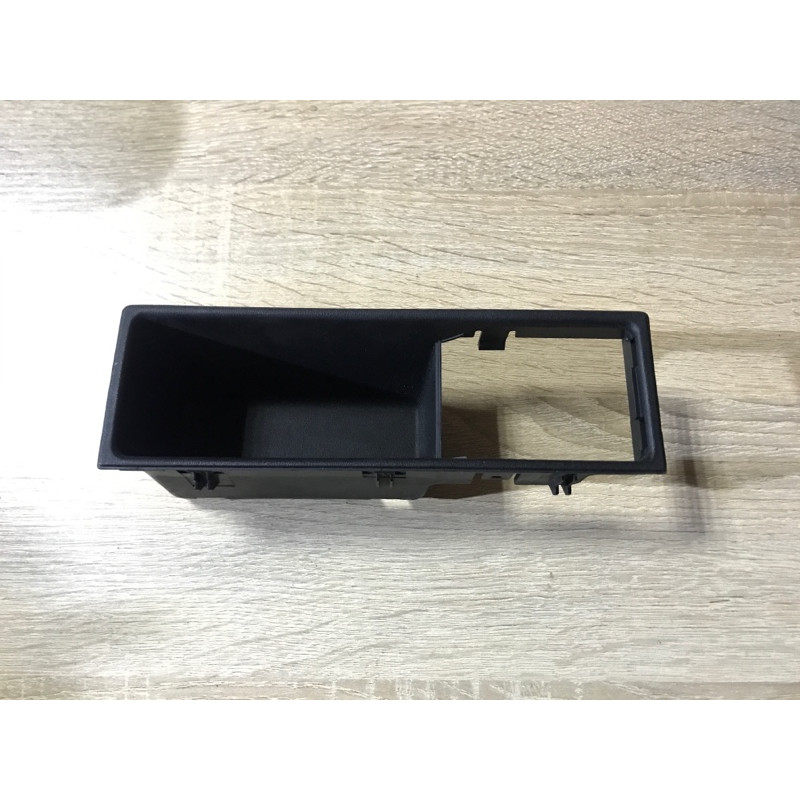 Ящик центральной консоли (салон) BMW 3-series E36 1993 M40B18 51 16 1 977 229