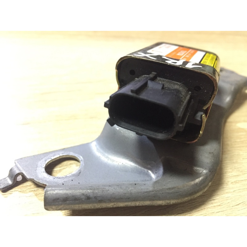 Датчик удара (электрика / датчики) Lexus RX XU30 2007 3.0 1MZ-FE 8983448010