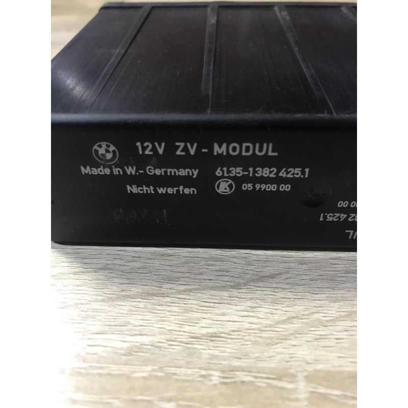 Блок управления центральным замком (электрика / блок управления) BMW 5-series E34 61351382425