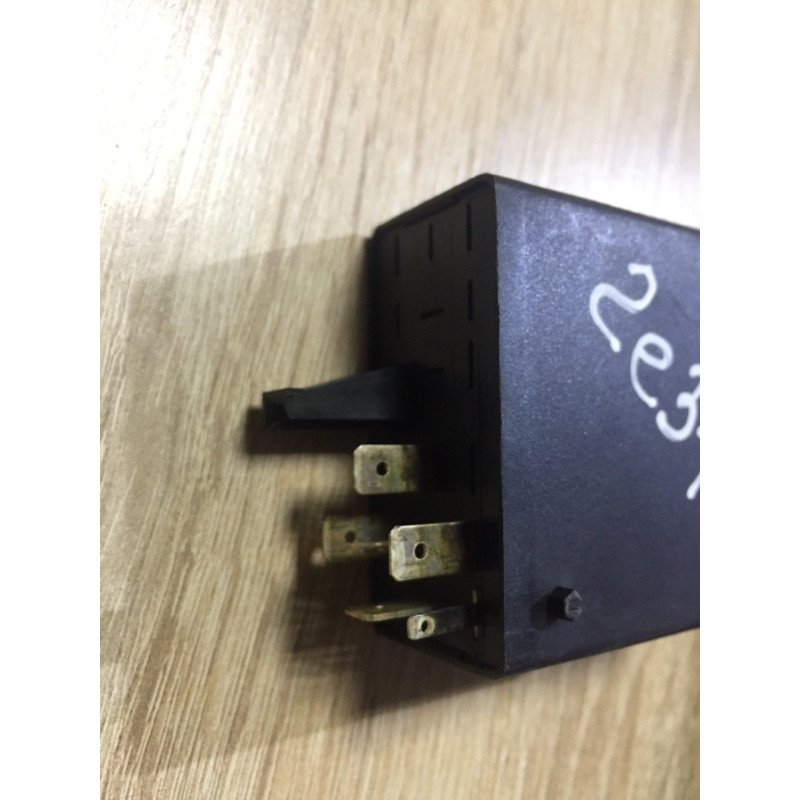 Реле (электрика) BMW 5-series E34 1994 M50B25 61351384825