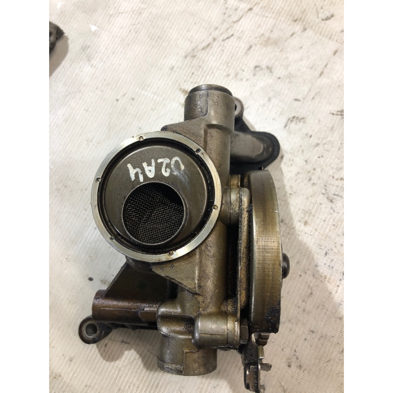 Маслонасос (двигатель и элементы) AUDI A4 B6 2.4BDV 078115105
