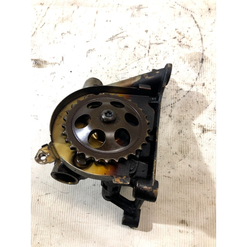 Маслонасос (двигатель и элементы) AUDI A4 B6 2.4BDV 078115105