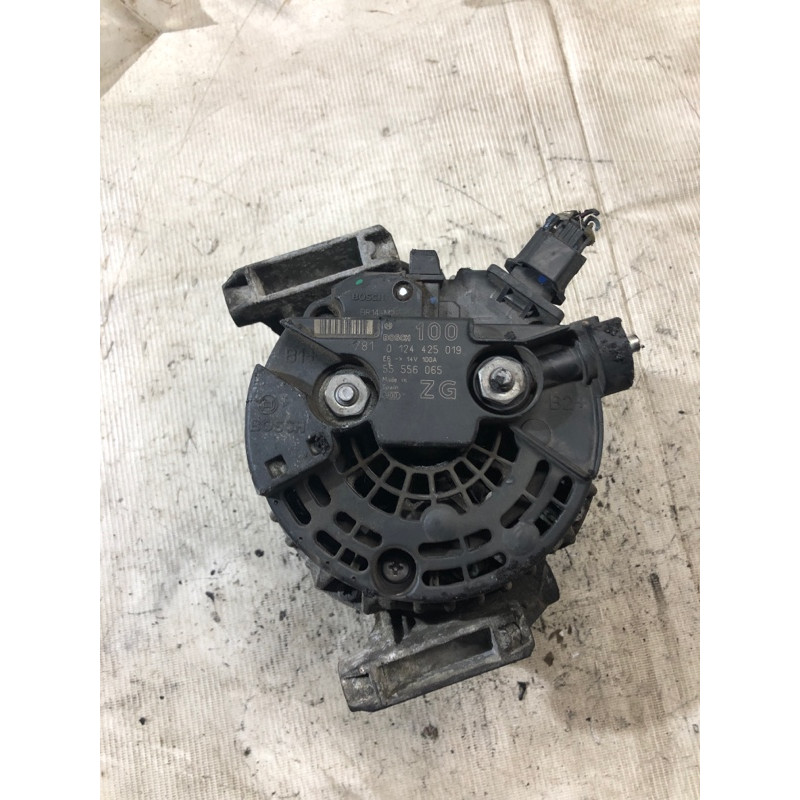 Генератор (електрика) Opel Vectra C 2.2 Z22YH 0124425019