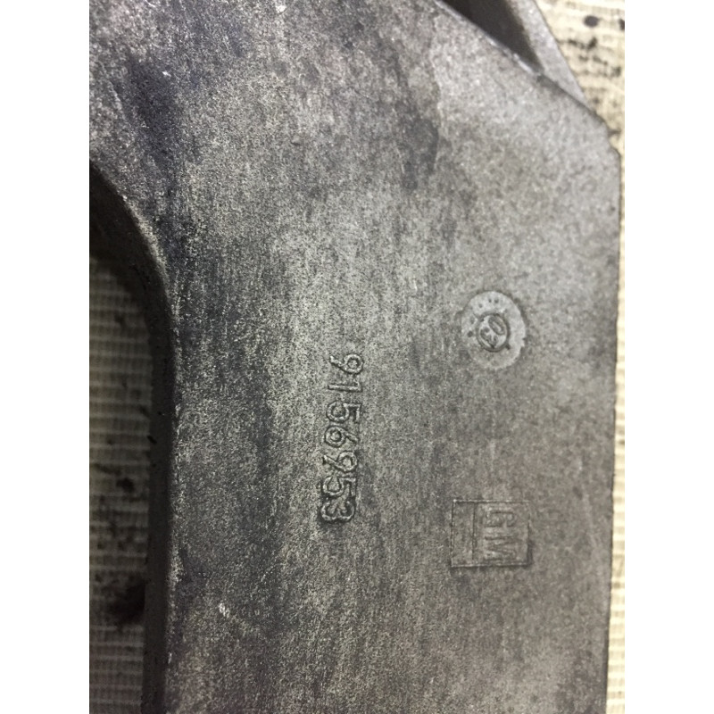 Кронштейн подушки двигателя (кронштейны двигателя) Opel Vectra C 2008 2.2 YH 9156953