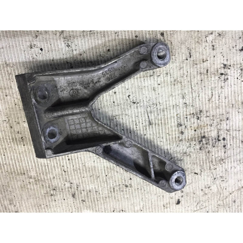 Кронштейн (двигун та елементи) BMW 3-series E46 1999 M43B19 11 61 1 743 662